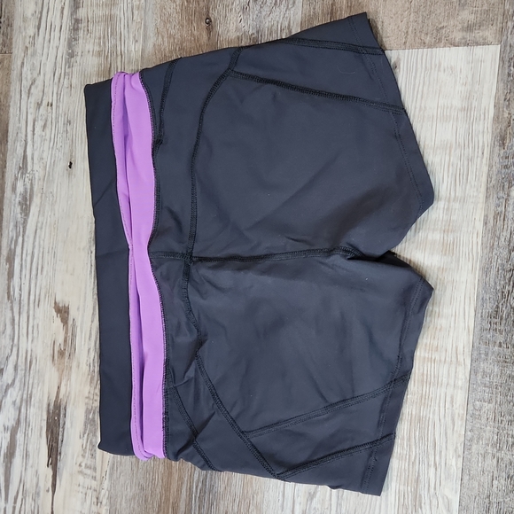 Old Navy Active shorts - Picture 4 of 4